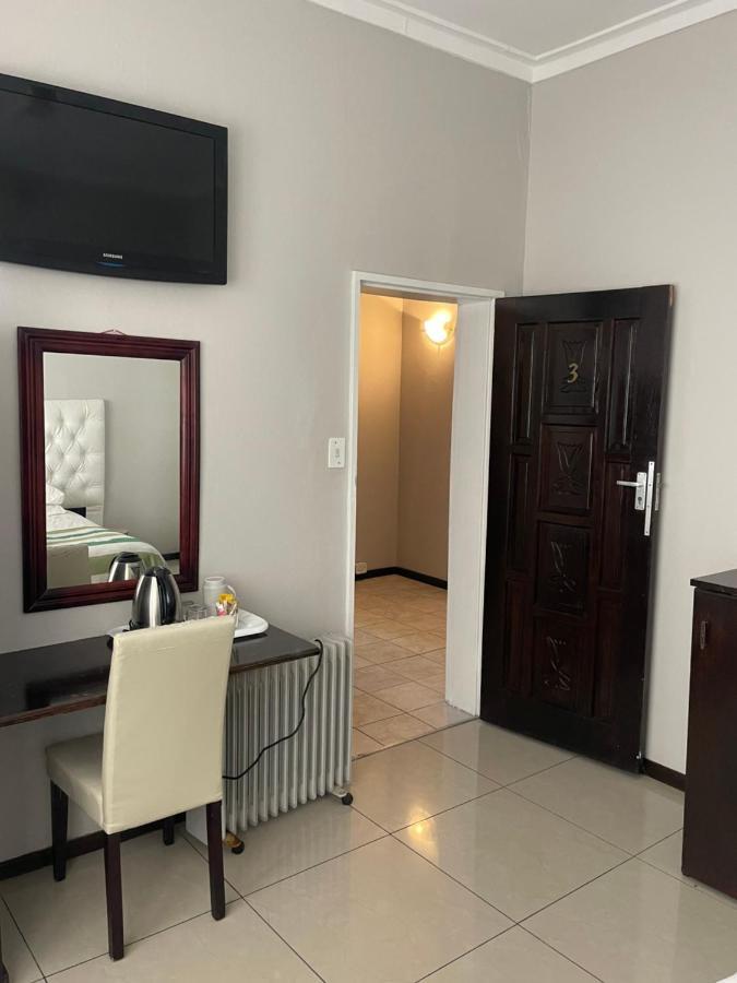 Ethithiya Boutique Guesthouse ويندهوك المظهر الخارجي الصورة